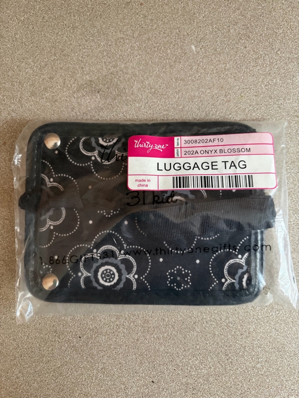 thirty-one Onyx Blossom Black Floral Luggage Tag